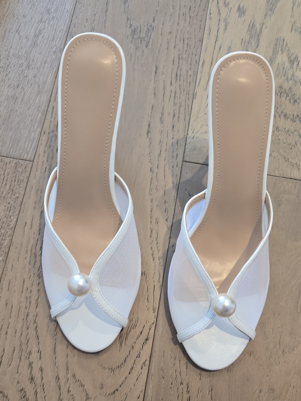 White Pearl-Accent Women’s Slide Sandals